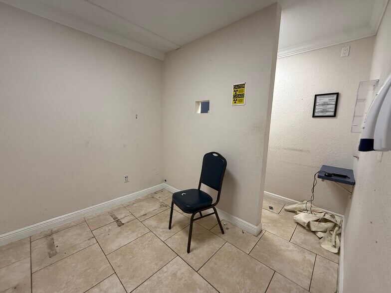 More Photos Of 9611 SW 40th St, Miami Medical For Sale