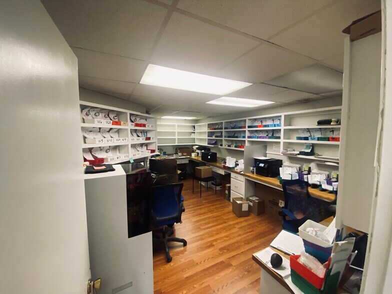 More Photos Of 478 Torrey St, Brockton Medical For Sale