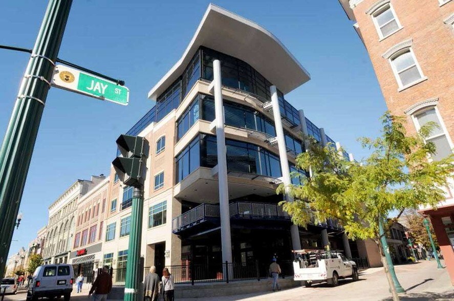 More Photos Of 433 State St, Schenectady Office For Lease