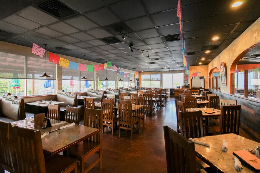 More Photos Of 2423 N Kossow Rd, Waukesha Restaurant For Sale