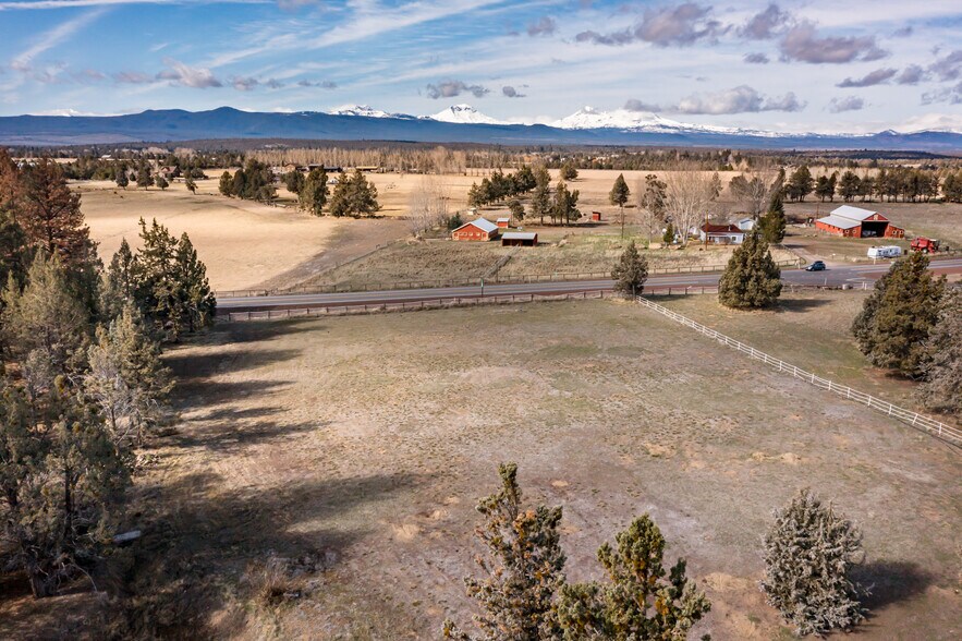 More Photos Of 65320 US 20, Bend Winery Vineyard For Sale