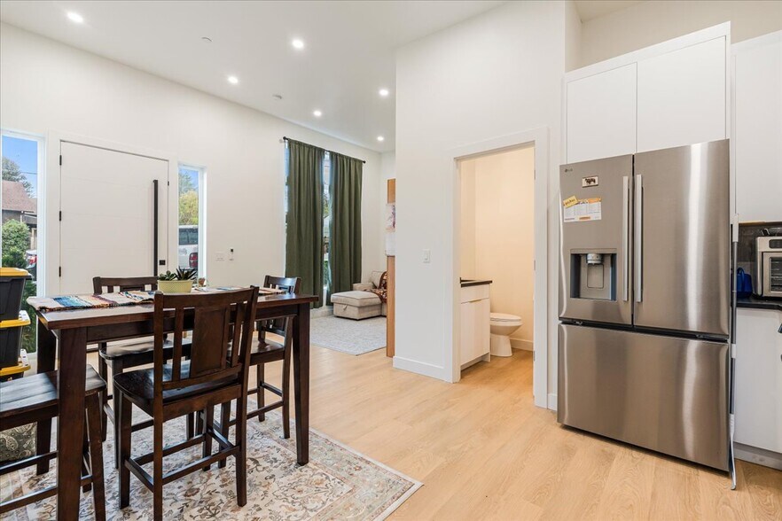 More Photos Of 520 Columbia St, Cathlamet Apartments For Sale