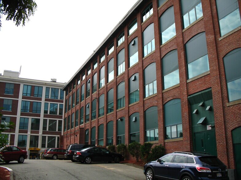More Photos Of 196 Boston Ave, Medford Office For Lease