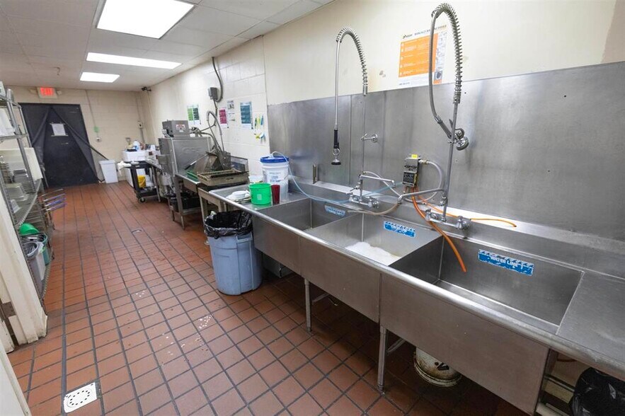 More Photos Of 12201 Albee Rd, Burt Restaurant For Sale