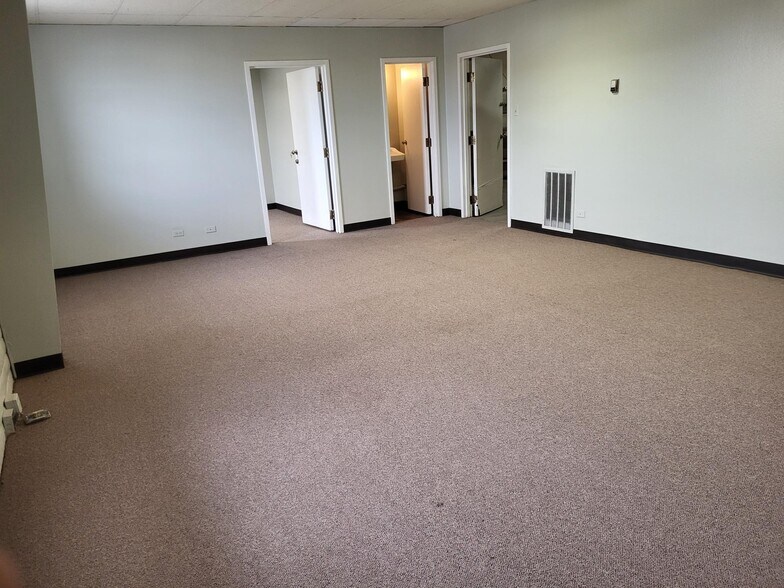 More Photos Of 1441 W 46th Ave, Denver Warehouse For Lease