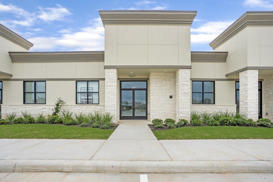 More Photos Of 10401 S Mason Rd Building C, Richmond Medical For Lease