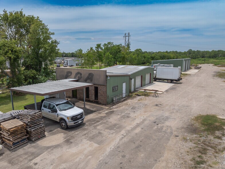 More Photos Of 5320 FM 2004 Rd, Hitchcock Warehouse For Lease