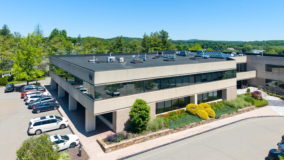 More Photos Of 90 Grove St, Ridgefield Medical For Lease