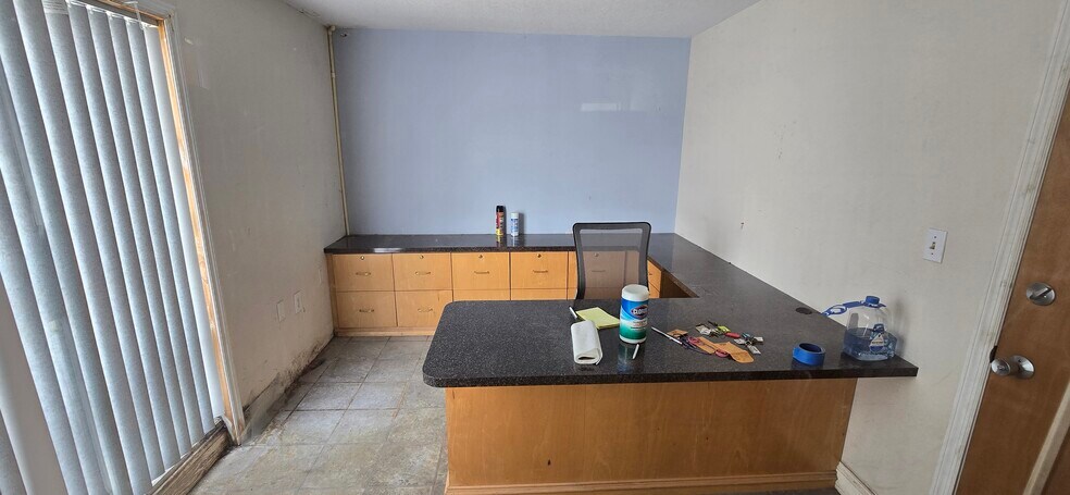 More Photos Of 310 W Grant St, Orlando Warehouse For Lease