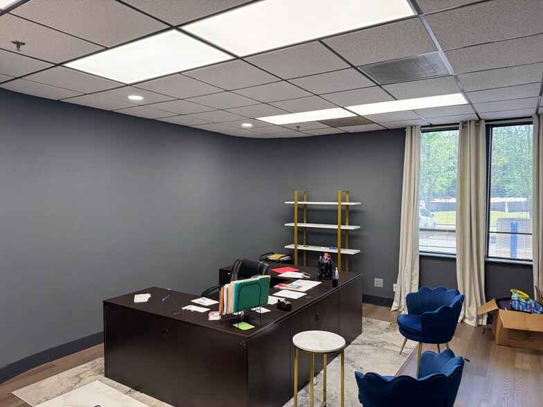 More Photos Of 550 Commerce Park Dr SE, Marietta Light Distribution For Sale