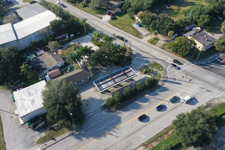 More Photos Of 755 4th St, Vero Beach Convenience Store For Sale