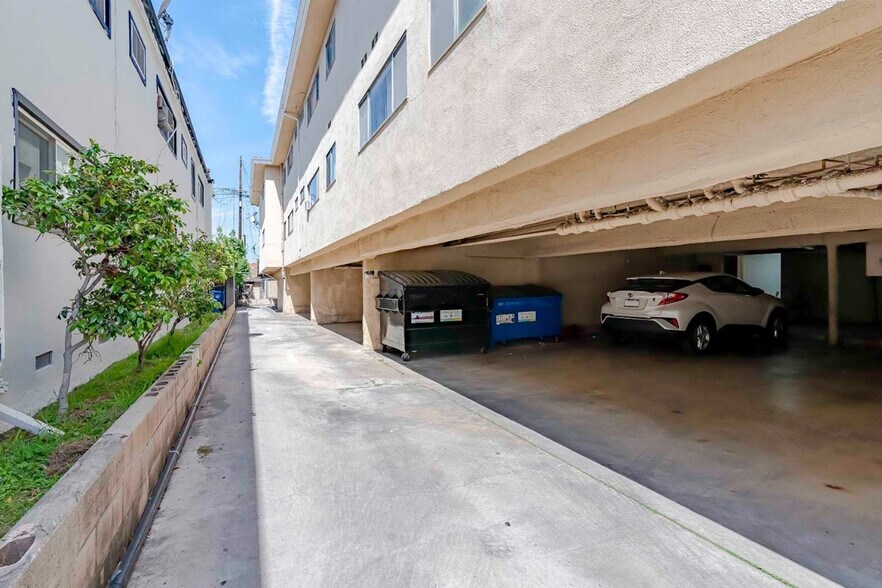 More Photos Of 1821 N Alexandria Ave, Los Angeles Apartments For Sale