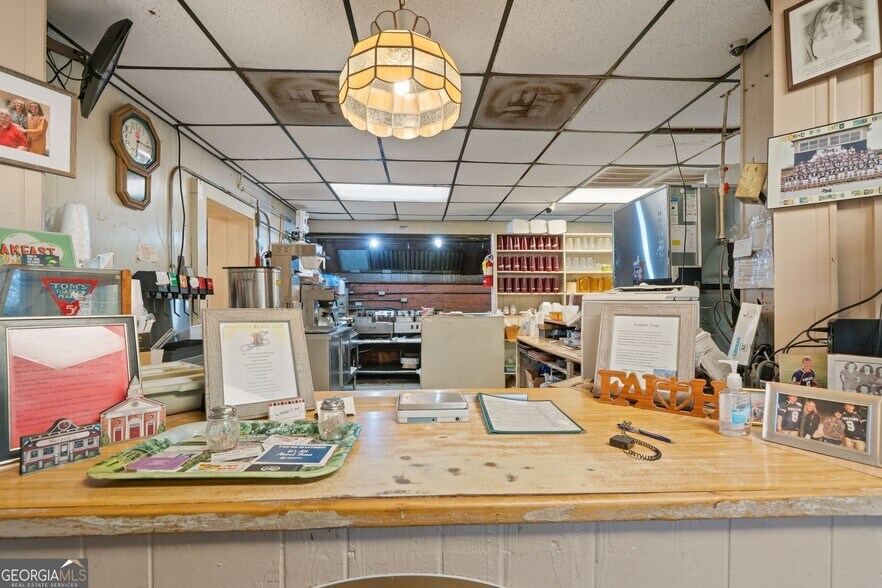 More Photos Of 101 Main st, Irwinton Restaurant For Sale