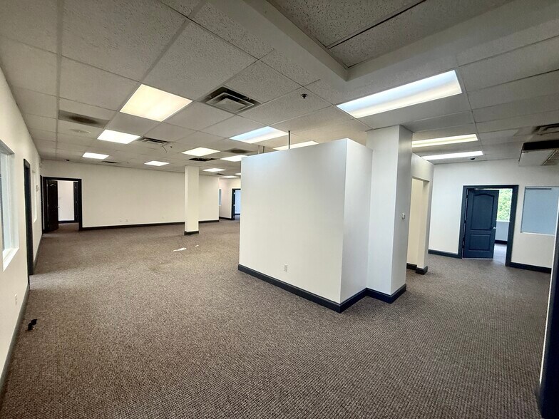 More Photos Of 1111 Van Voorhis Rd, Morgantown Medical For Lease