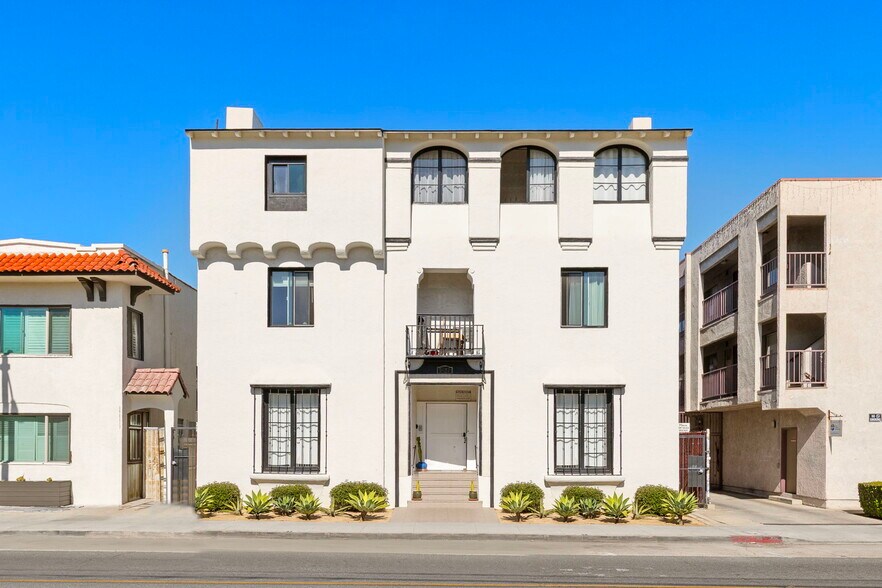 More Photos Of 1827 E 4th St, Long Beach Apartments For Sale