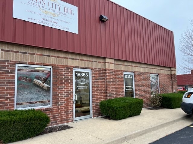 More Photos Of 19313-19363 W 151st Ter, Olathe Warehouse For Lease