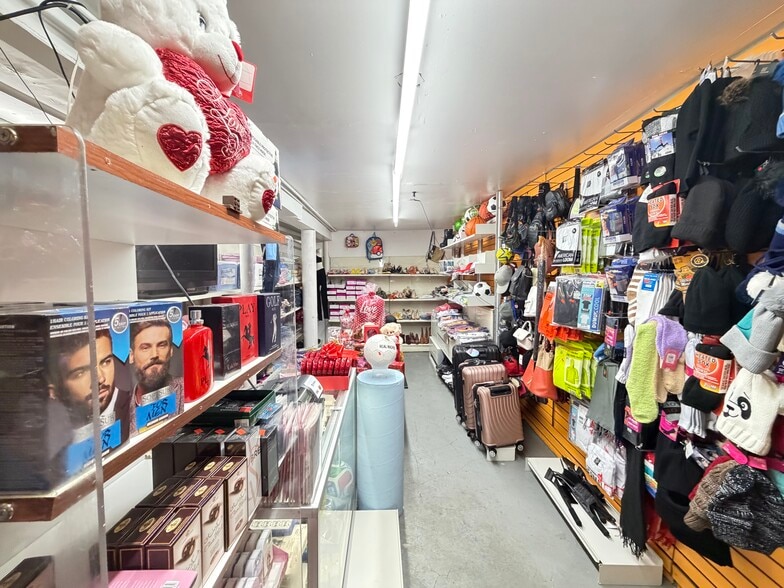 More Photos Of 4810 69th St, Woodside Storefront Retail Residential For Sale