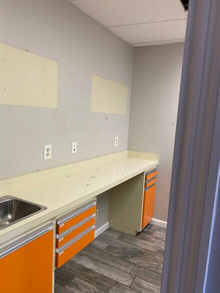 More Photos Of 2208-2412 State Route 52, Pine Bush Freestanding For Lease