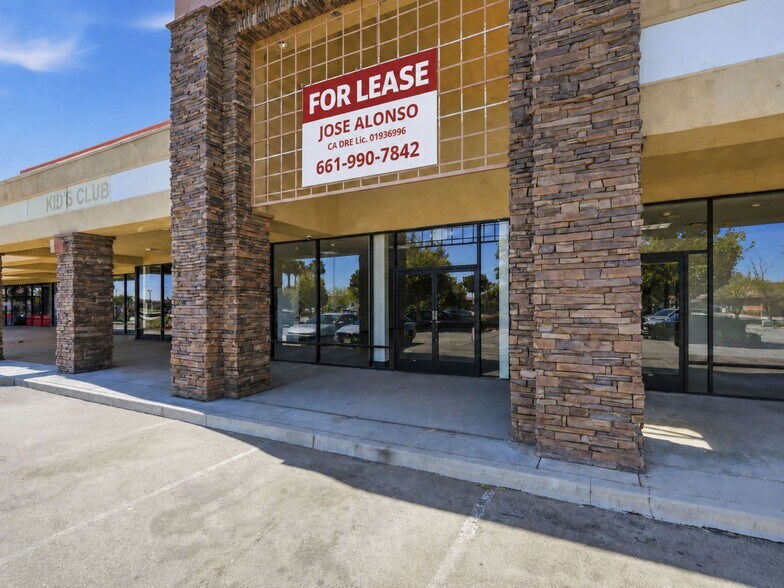 More Photos Of 2140 E Palmdale Blvd, Palmdale Unknown For Lease