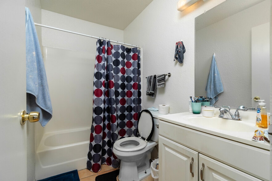 More Photos Of 1815 E Pueblo Ave, Phoenix Multifamily For Sale