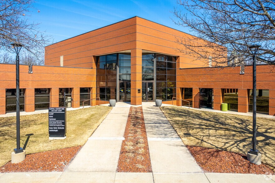 More Photos Of 600 E Court Ave, Des Moines Medical For Lease