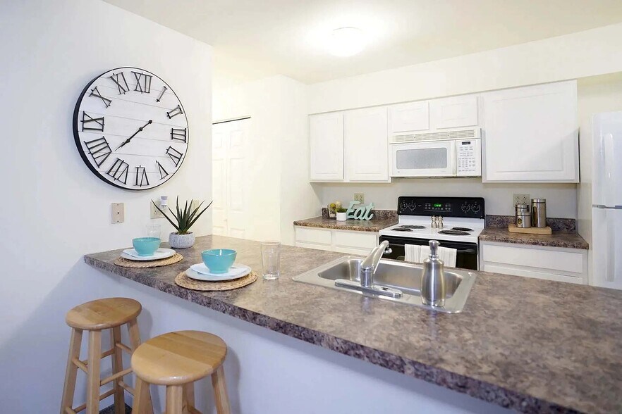 More Photos Of 150 N Main St, Mansfield Apartments For Sale