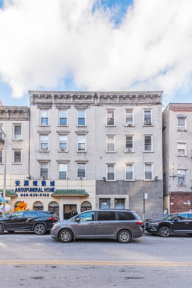 More Photos Of 35 Madison St, New York Apartments For Sale