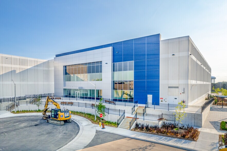 Primary Photo Of 121 Thirtieth St, Toronto Industrial For Lease