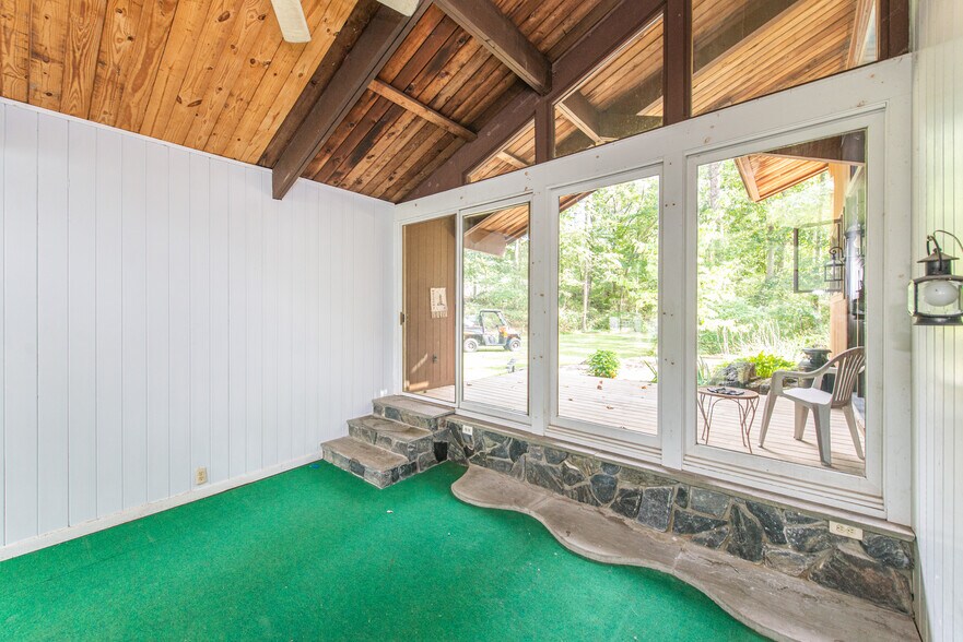 More Photos Of 40 Brighton Rd, Andover Specialty For Sale