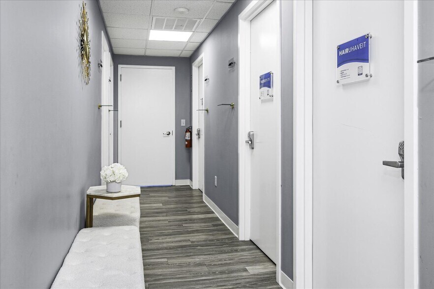 More Photos Of 2001 Route 17M, Goshen Medical For Lease