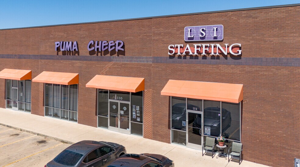 More Photos Of 6601 Watauga Rd, Watauga Unknown For Lease