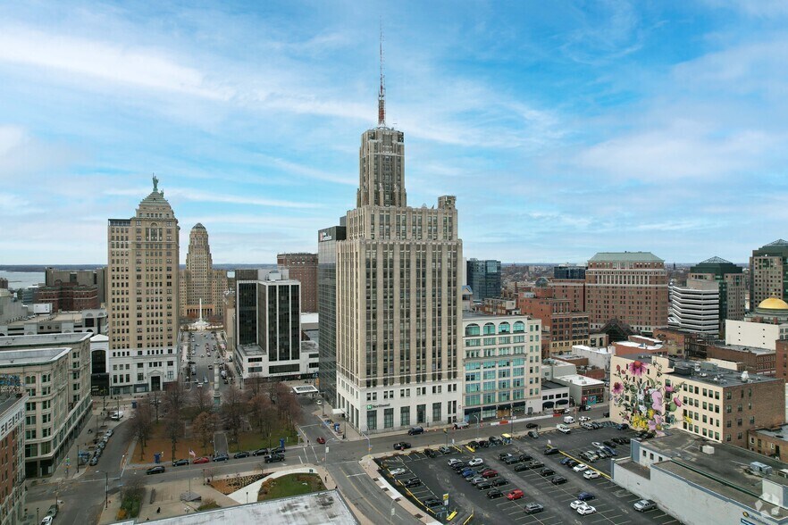 More Photos Of 14 Lafayette Sq, Buffalo Office For Sale