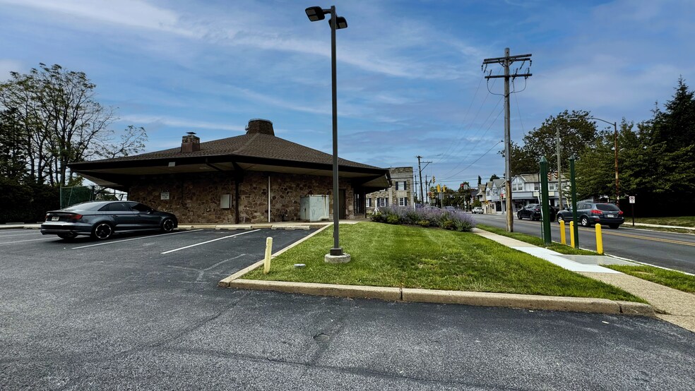 More Photos Of 3100 Garrett Rd, Drexel Hill General Retail For Sale