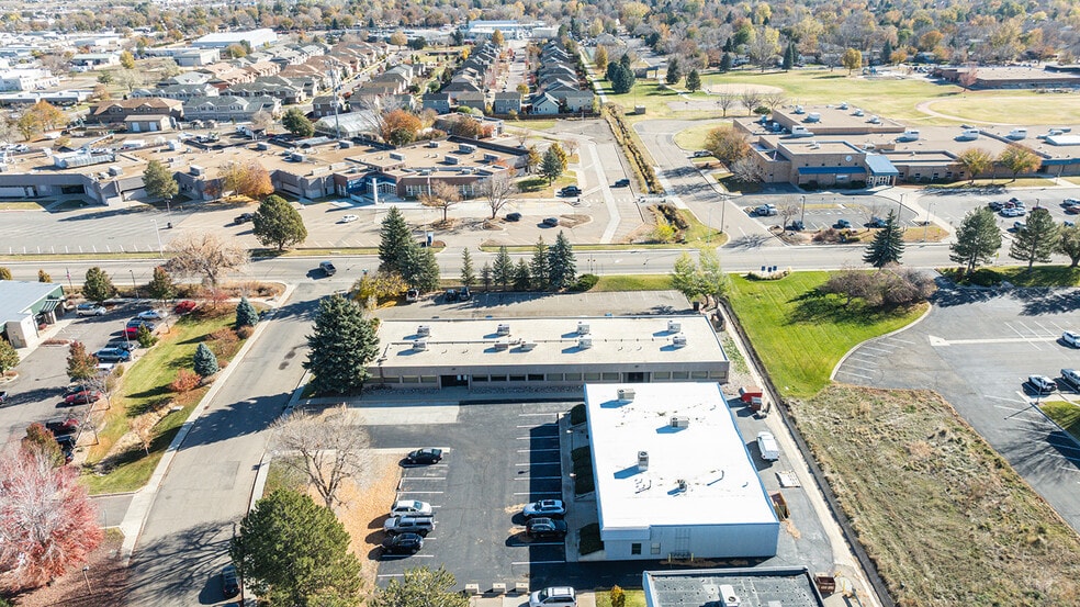 More Photos Of 1801 Sunset Pl, Longmont Light Distribution For Sale