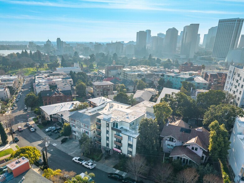 More Photos Of 303 Lee St, Oakland Apartments For Sale