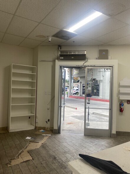 More Photos Of 720 Lake Ave, Pasadena Freestanding For Lease