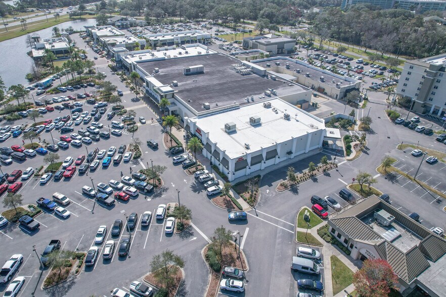 More Photos Of 2000 - 2310 Sawgrass Village Dr, Ponte Vedra Beach Office For Sale