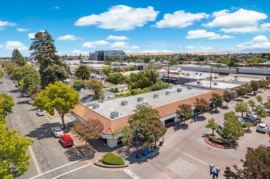 More Photos Of 945 Empire St, Fairfield Freestanding For Sale