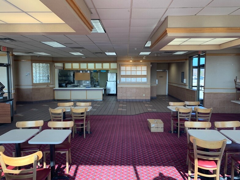 More Photos Of 804 Highway 64 E, Wynne Fast Food For Sale