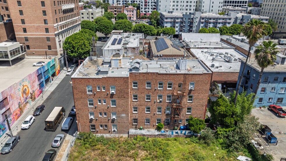 More Photos Of 722 Hartford Ave, Los Angeles Apartments For Sale