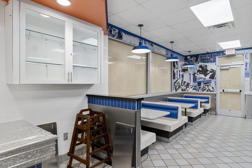 More Photos Of 535 Marks St, Henderson Fast Food For Lease