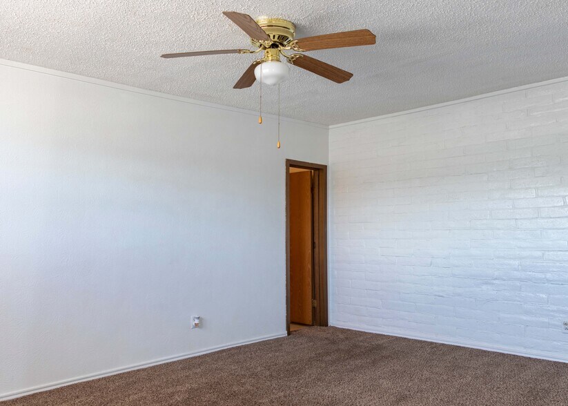 More Photos Of 1102 Sherman Ave, Levelland Apartments For Sale