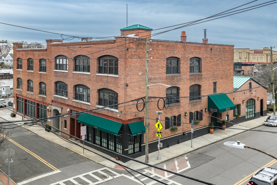 Primary Photo Of 14-20 Willett Ave, Port Chester Office For Lease