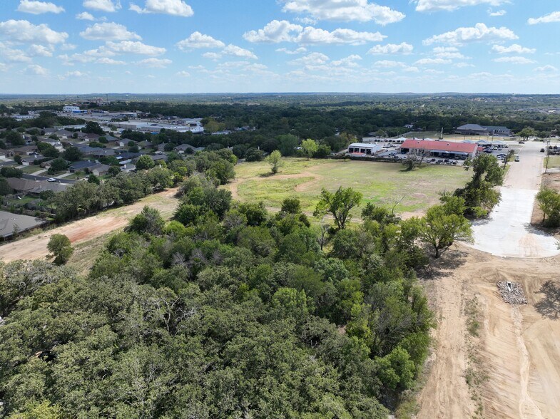 More Photos Of 112 Industrial St, Weatherford Land For Sale