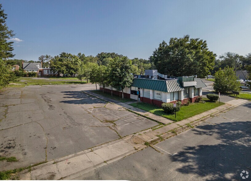 More Photos Of 8339 Richmond Hwy, Alexandria Land For Lease