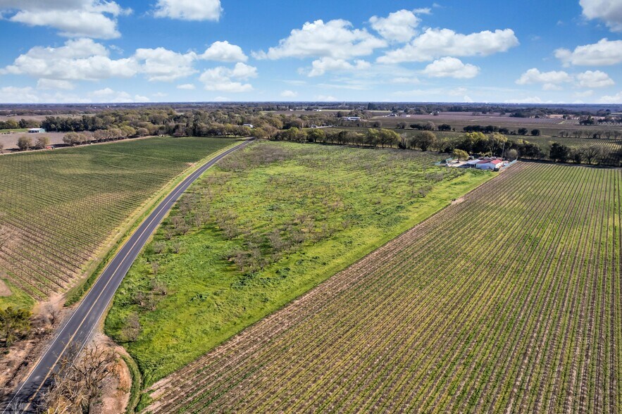 More Photos Of 9503 Barber Rd, Galt Land For Sale