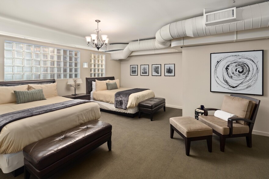 More Photos Of 18 Main St, Stowe Hotel For Sale