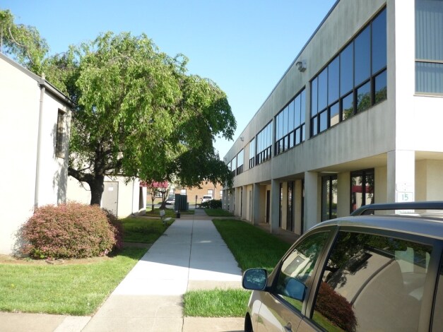 More Photos Of 8807 Sudley Rd, Manassas Office For Lease