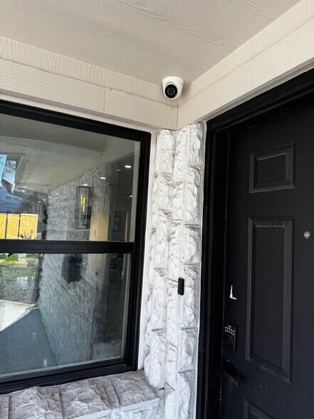 More Photos Of 4738 W. Alabama, Houston Loft Creative Space For Sale
