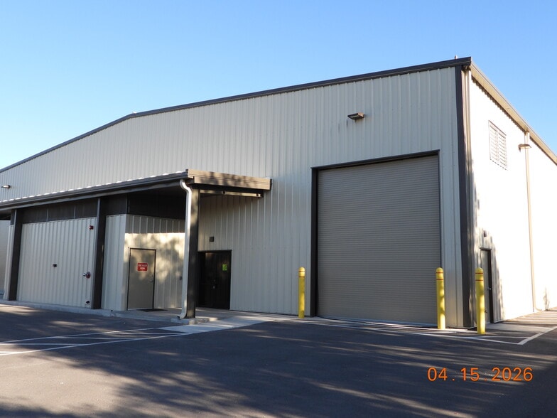 More Photos Of 2701 E Wieding Rd, Tucson Warehouse For Lease